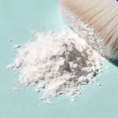Waterless Dry Shampoo Powder for Dogs texture, private label pet care formula
